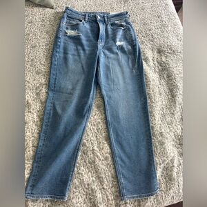 American Eagle mom straight Jean regular 8/29